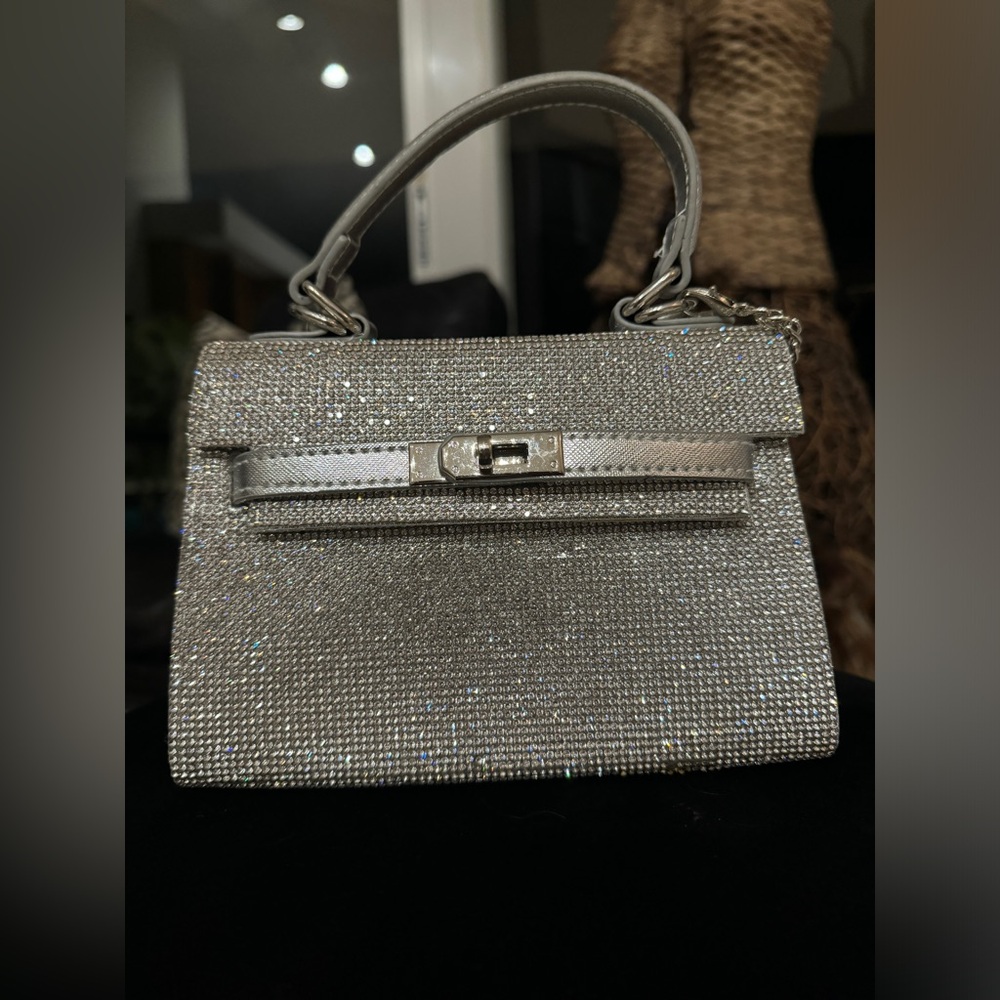 Silver beaded handbag! Can be worn crossbody or held! Never used